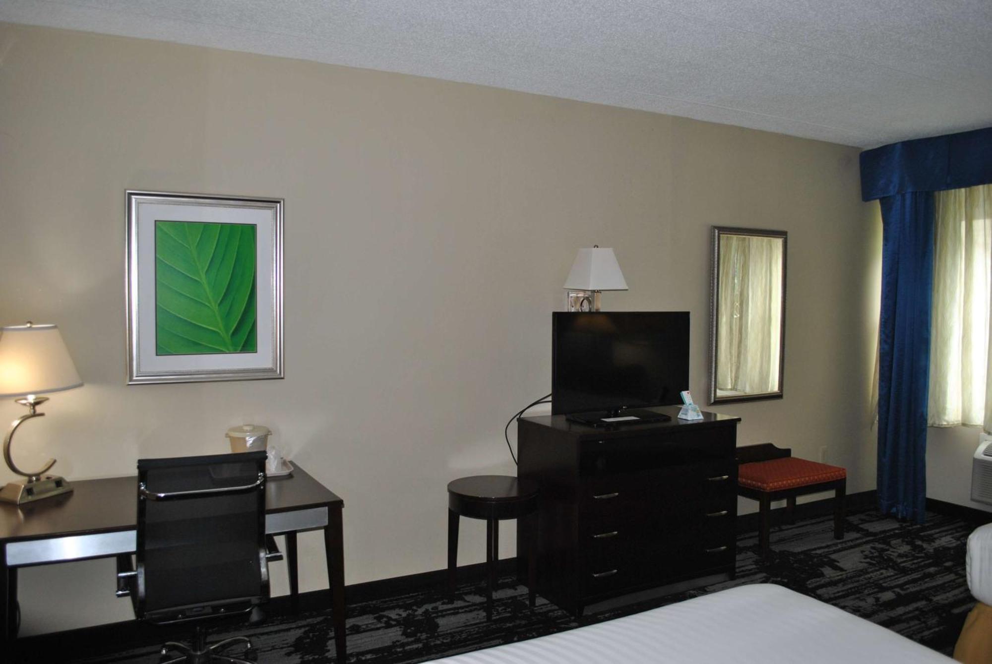 Best Western Owego Inn Exterior foto